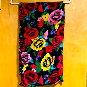 Vera Bradley- scarf and wristlet set